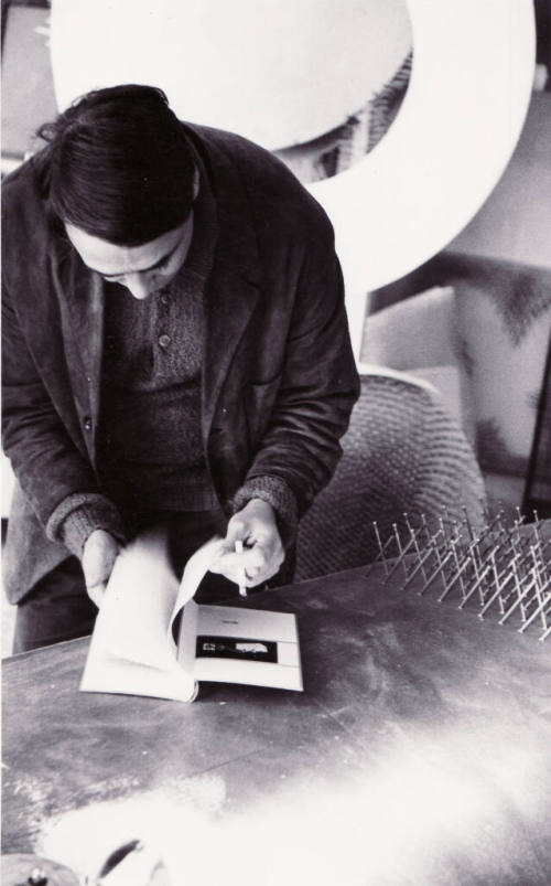 Manfred Leve (Fotograf*in), Günther Uecker - Atelier, Düsseldorf, Hüttenstraße, 30.04.1967