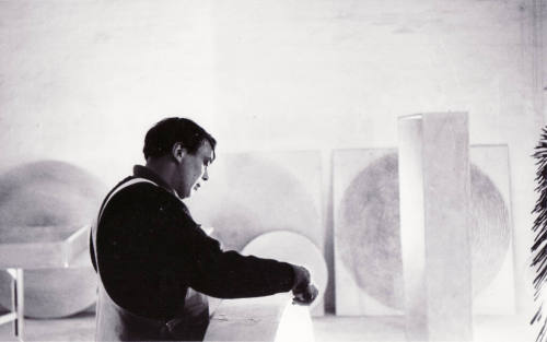 Manfred Leve (Fotograf*in), Günther Uecker - Atelier Düsseldorf, Hüttenstraße, 30.04.1967