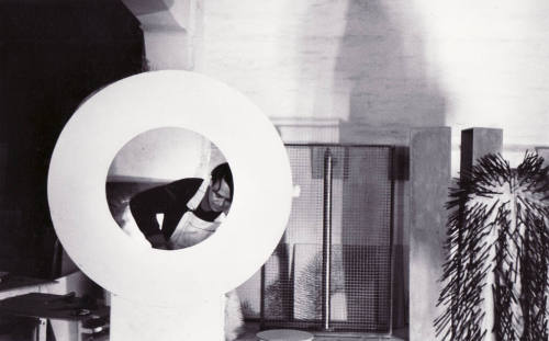 Manfred Leve (Fotograf*in), Günther Uecker - Atelier Düsseldorf, Hüttenstraße, 30.04.1967