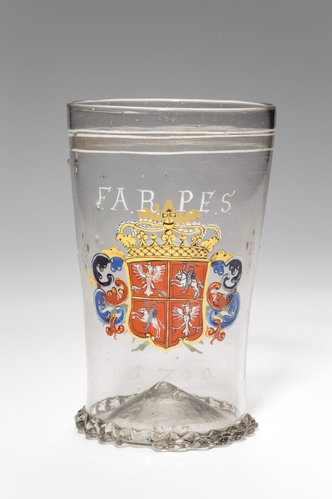 Glasbecher mit sächsisch-polnischem Wappen