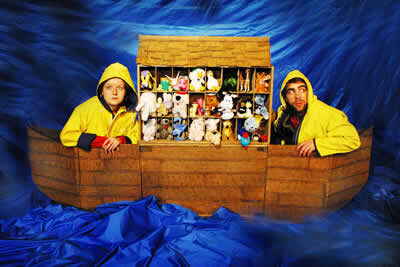 Noah und der grosse Regen von Franziska Steiof (Szenenfoto). Premiere am 21.11.2003 im Kinder-  ...