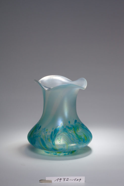 Poschinger'sche Krystallglasfabrik, Frauenau/Bayern (Hersteller*in), Vase, 1900–1905