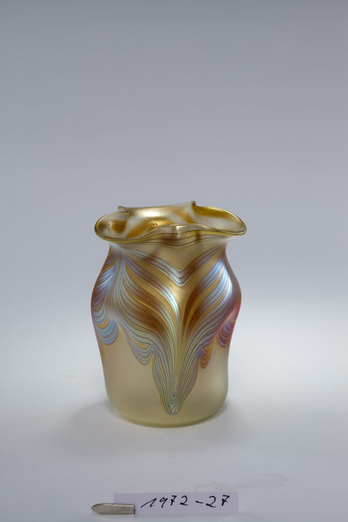 Glasfabrik Johann Lötz Witwe (Hersteller*in), Vase, Prod. Nr. 906, Dekor candia Phänomen Gre 829, 1900