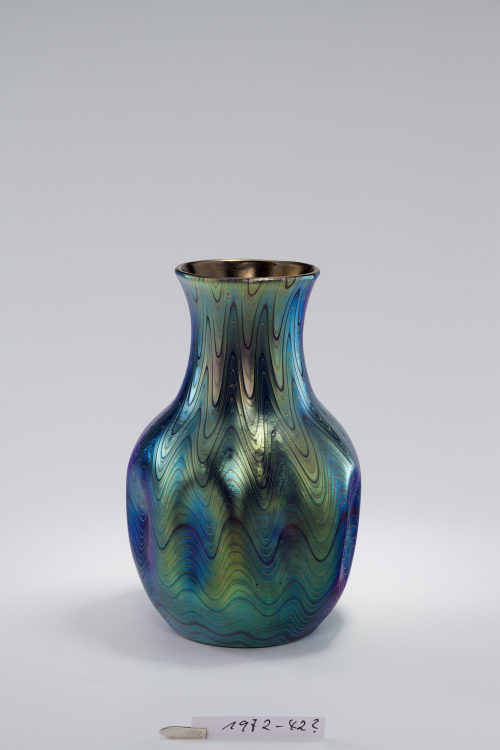 Glasfabrik Johann Lötz Witwe (Hersteller*in), Vase, Prod.Nr. 7729, neu Nr. 76, Dekor rubin Phänomen Gre 6893, 1899