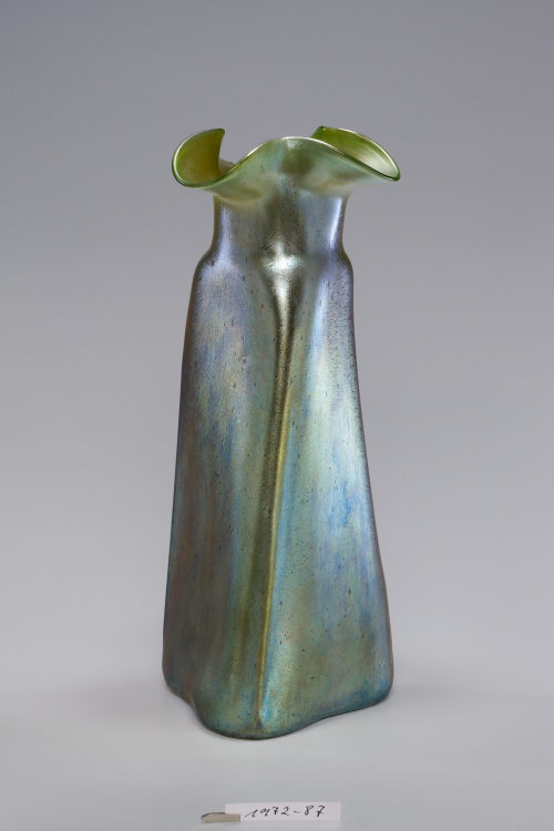 Glasfabrik Johann Lötz Witwe (Hersteller*in), Vase, 1900