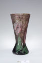 Vase mit Anemonendekor