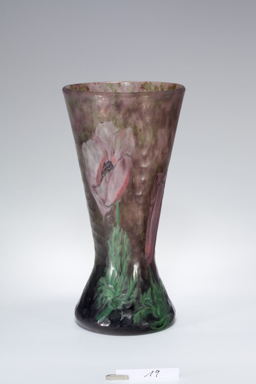 Henri Bergé (Entwurf), Vase mit Anemonendekor, um 1900–1902