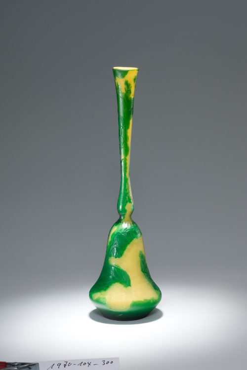 Daum <Nancy> (Hersteller*in), Vase, ca. 1899