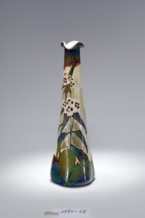 Eugène Muller (Entwurf), Vase mit Bartnelken-Dekor, 1906–1908