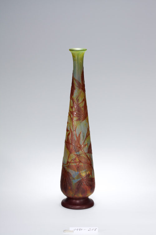 Émile Gallé (Entwurf), Vase mit Fächer-Ahorn, um 1902–1904