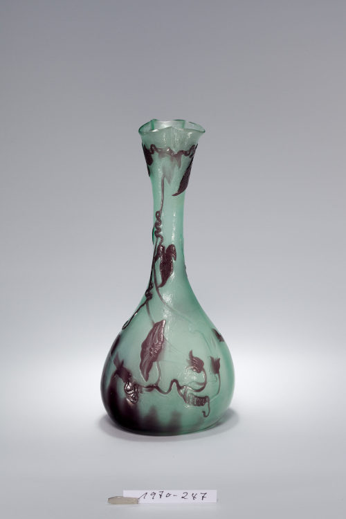 Émile Gallé (Entwurf), Vase mit Prachtwindenstrauch, 1900–1902