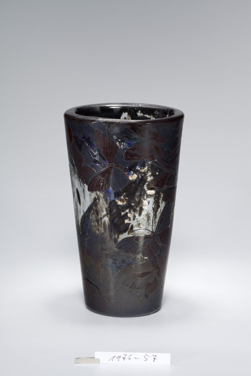 Émile Gallé (Entwurf), Vase mit Schmetterlingen, um 1900