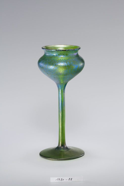 Zierglas, 1901