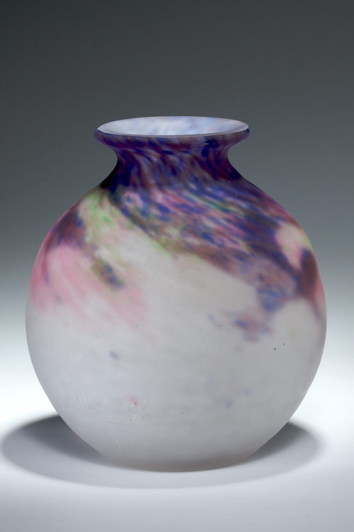 Muller Frères (Hersteller*in), Vase, um 1900