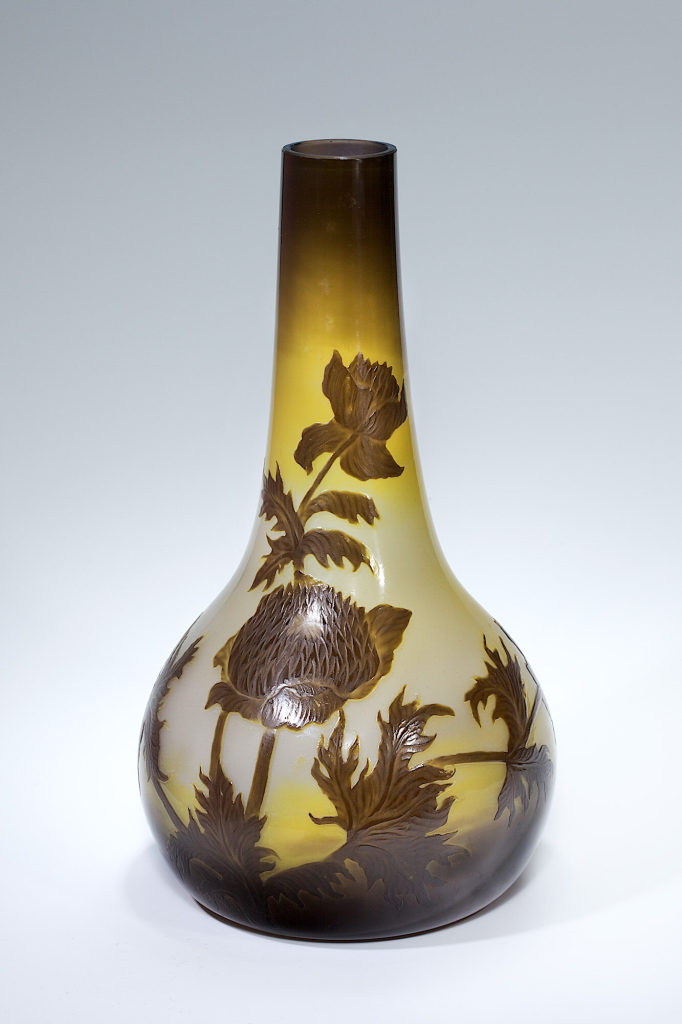 Vase mit Disteldekor