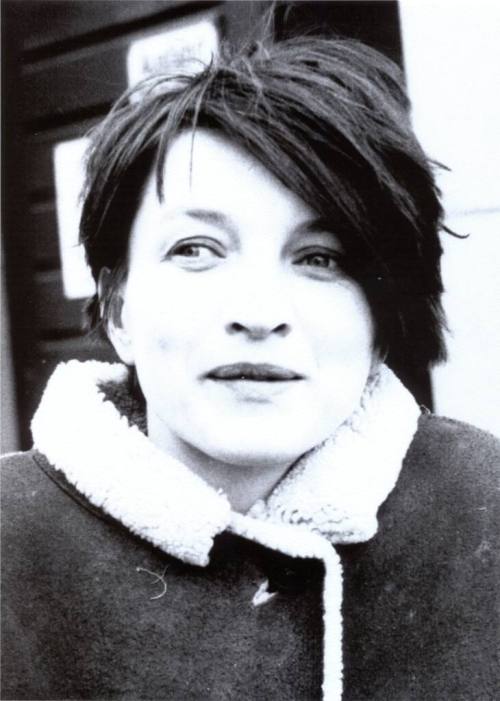 Birgit Huebner (Fotograf*in), Franziska von Hasselbach, Künstlerin, in Düsseldorf, 1997