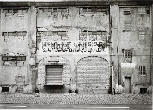 Tata Ronkholz (Fotograf*in), Lagerhalle, Kaistraße 14 (erbaut um 1920), 1980