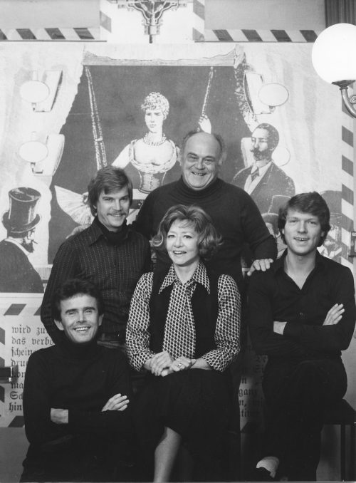 Lore Bermbach (Fotograf*in), Das Ensemble des Sonderprogramms "Herbstzeitlese", 1977