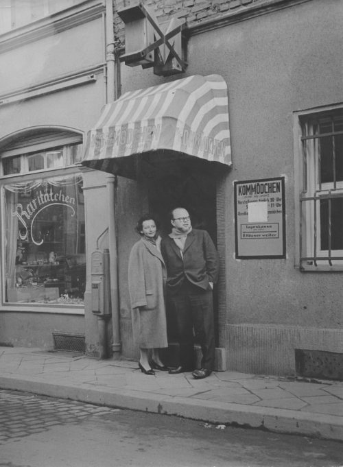 Hans-Jürgen Witkowski (Fotograf*in), Kay und Lore Lorentz, 1947