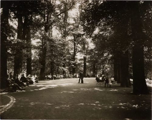 Julius Söhn (Fotograf*in), Napoleonsberg im Hofgarten, Düsseldorf, um 1900