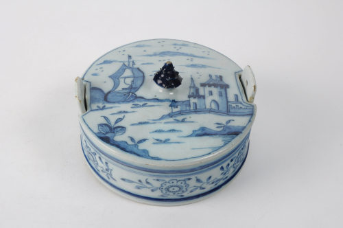 Unbekannt (Hersteller*in), Butterdose, 1729-1740