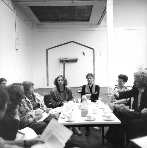 Erika Kiffl (Fotograf*in), Ausstellung "DIALOG", Pressekonferenz, Kunstpalast Düsseldorf, 1989