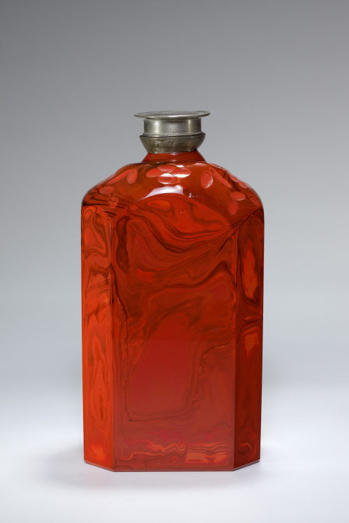 Unbekannt (Ausführung), Siegellackrote Flasche, um 1700