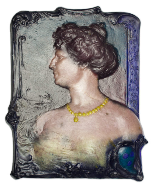 Jean Désiré Ringel d'Ilzach (Künstler*in), Pâte-de-verre-Frauenbildnis, 1898