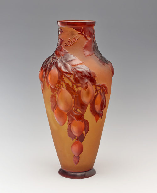 Gallé (Maison) (Ausführung), Vase mit Pflaumendekor, 1925–1930