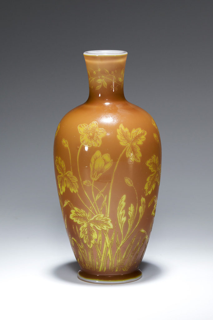 Vase mit Dekor: Wiesenblumen und Gräser