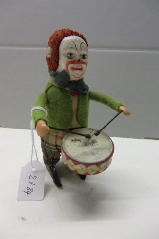 Clown mit Trommel