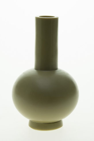 Olivgrüne Vase