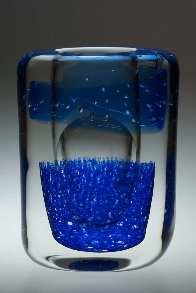 Große blaue Vase