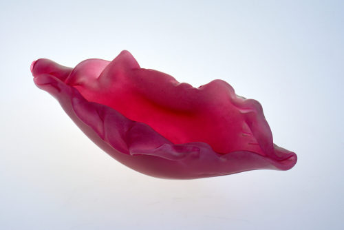 Toshichi Iwata (Künstler*in), Violettrote Muschelschale, 1976