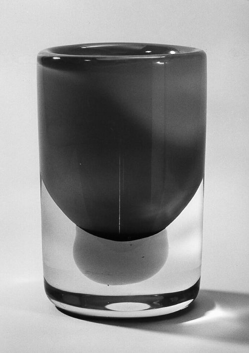 Inkeri Toikka (Entwurf), orangefarbene Bechervase, 1955