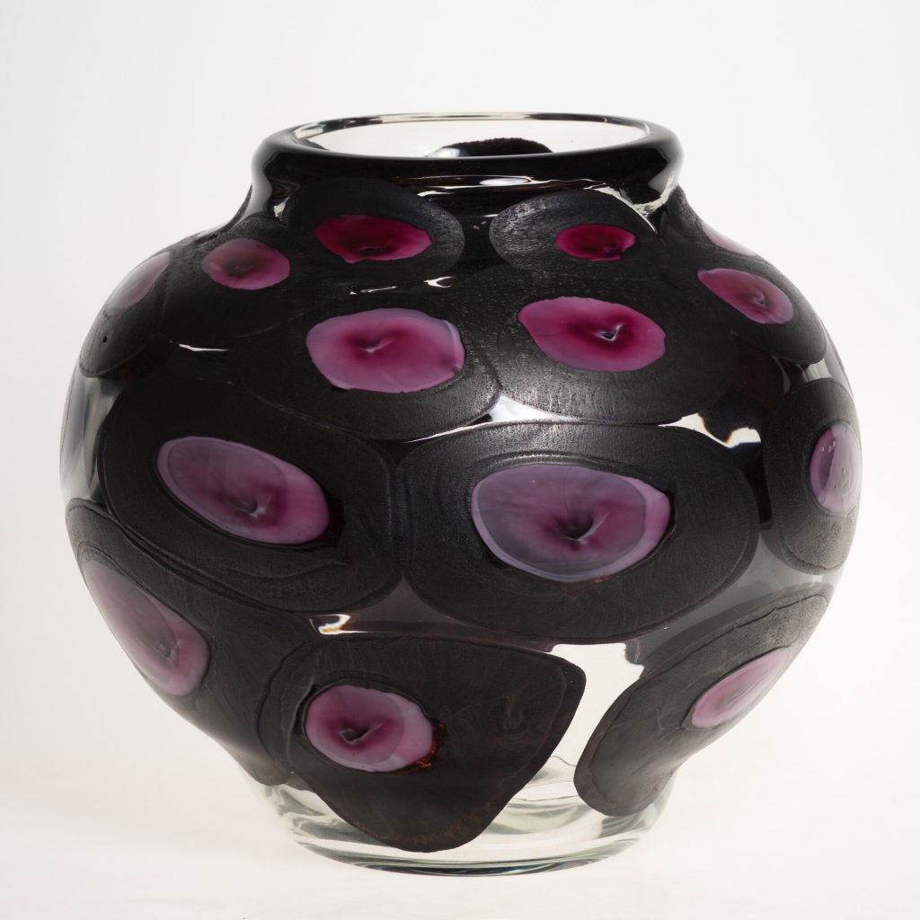 Vase aus der Serie "Nerox a chiazze"