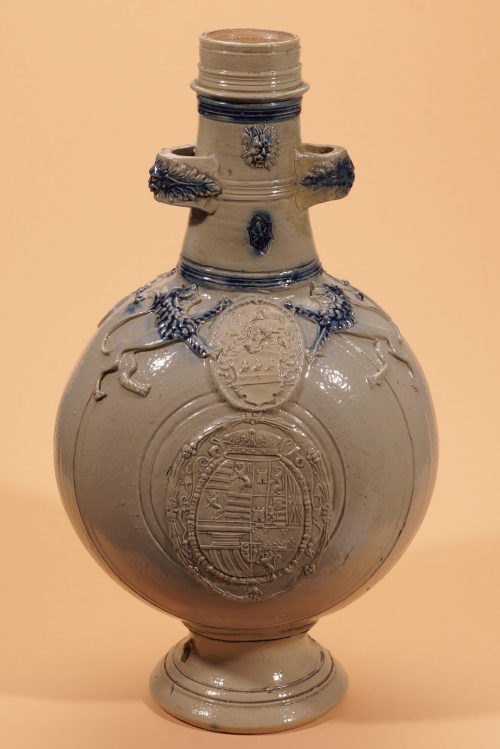 Unbekannt (Hersteller*in), Fußflasche, 1594