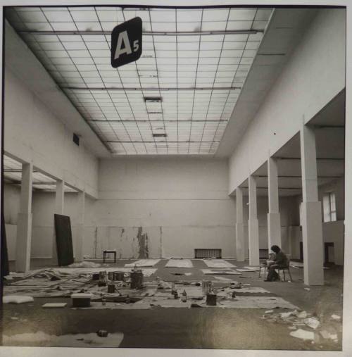 Erika Kiffl (Fotograf*in), Gotthard Graubner, Kunstpalast, Düsseldorf, 1977, 1977