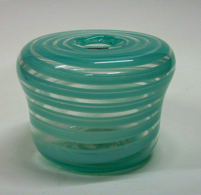 Vase mit Spiralfäden