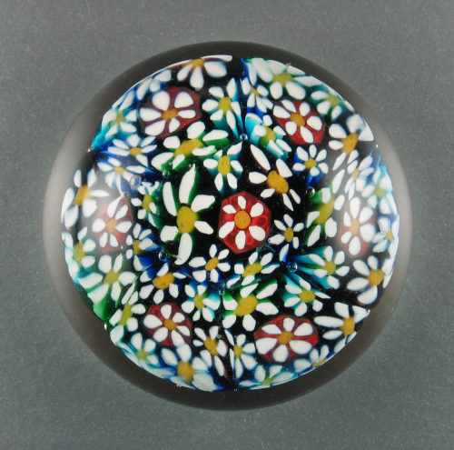 Unbekannt (Ausführung), Paperweight, nicht datiert