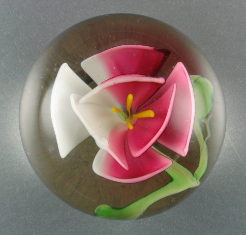 Unbekannt (Ausführung), Paperweight, nicht datiert