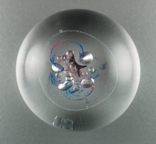 Unbekannt (Ausführung), Paperweight, nicht datiert