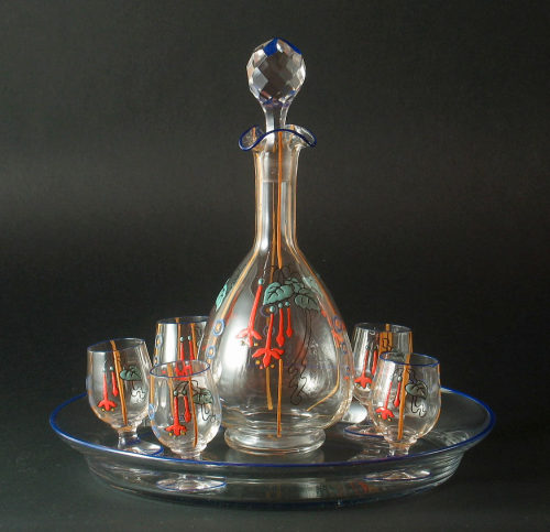 Cristalleries de Sèvres Landier Frères et Cie. (Ausführung), Trinkglasservice: Karaffe mit Stopfen, 5 Gläser, Tablett, 1850–1900