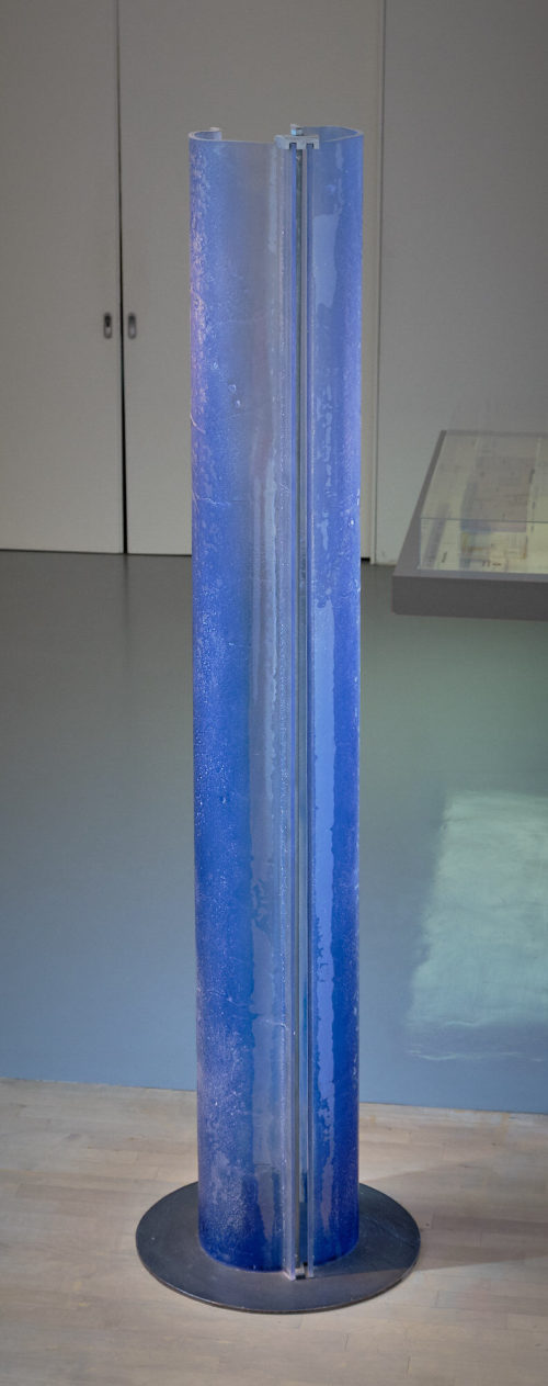 Florian Lechner (Entwurf), Blaue Glassäule, 1992