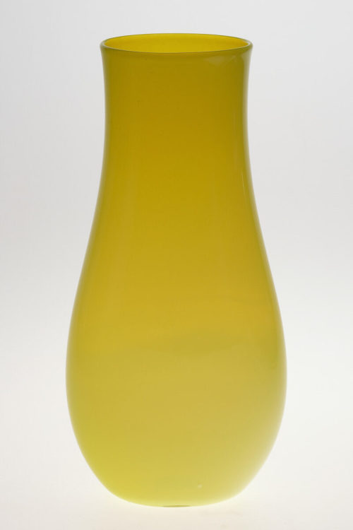 Venini & C. (Ausführung), Gelbe "incamiciato"-Vase, 1940er-Jahre