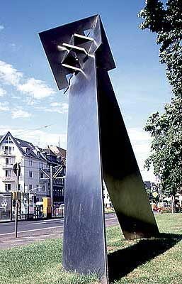 K-L Schmaltz: Stadtzeichen Oberkassel, Edelstahl, H: 410 cm, 1994