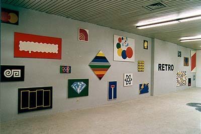 Guido Münch: RETRO, 20 Gemälde auf Wandmalerei, 320 x 154 cm, 2002