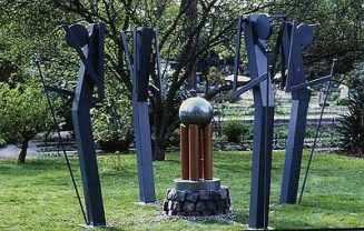 Bernd Zanders: Die Späher, Installation, Bj. 1999