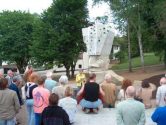 Gudrun Schuster: Kolossalkopf 2003, Stein, Beton, Höhe 6.00m