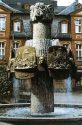 Karl-Heinz Klein: Geschichtsbrunnen, 1981, Marktplatz Bingen